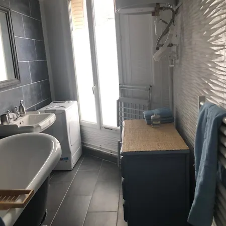 Chic Et Cosy Apartment Courbevoie Exterior photo
